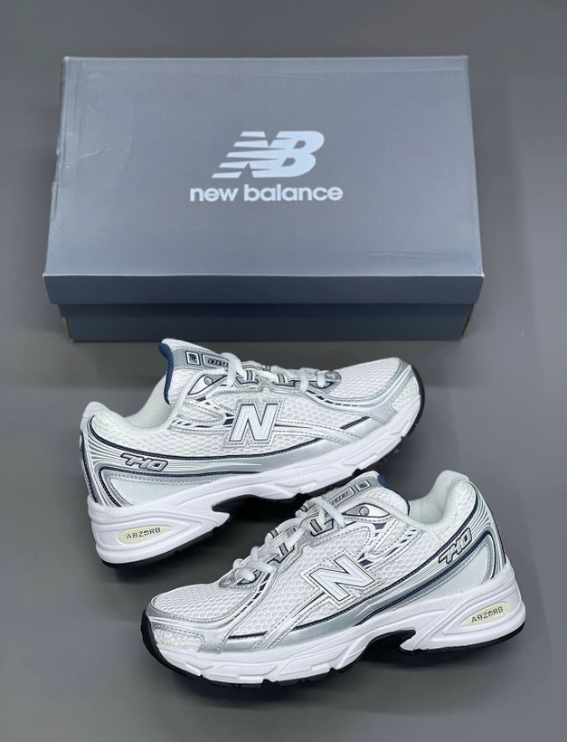 کتونی زنانه و مردانه نیوبالانس Newbalance740