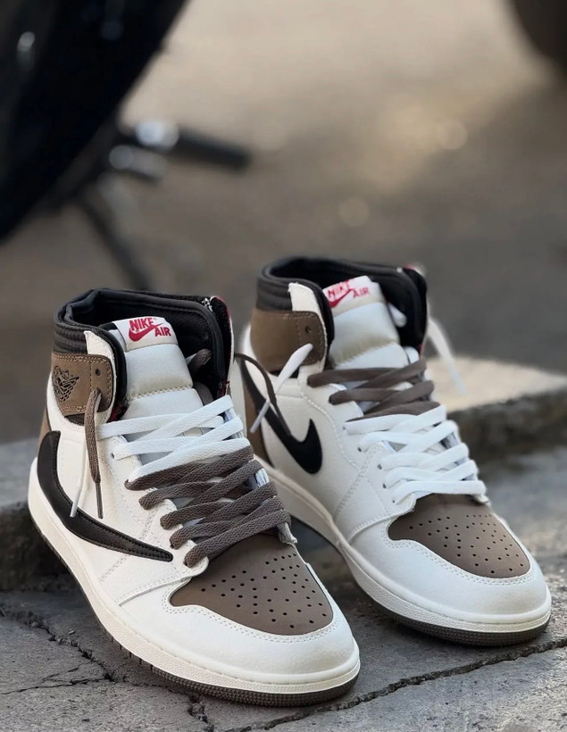 کتونی مردانه نایک ایر جردن ۱NikeAir jordan 1 ساقدار