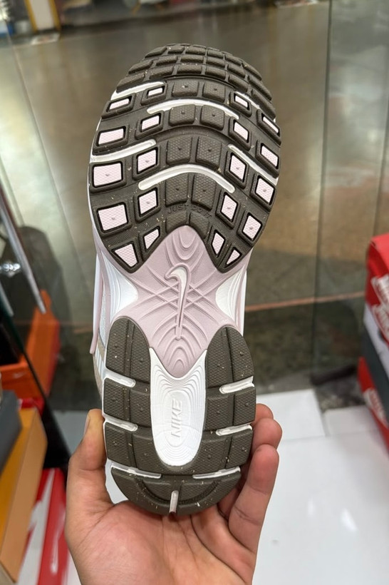 کتونی مردانه وزنانه V5 Running کرم قرمز