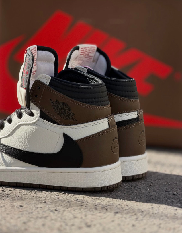 کتونی مردانه نایک ایر جردن ۱NikeAir jordan 1 ساقدار