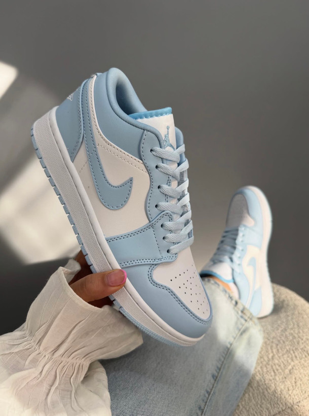 نایک ایر جردن وان ایس بلو Nike Air jordan 1 low ice blu