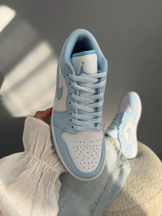 نایک ایر جردن وان ایس بلو Nike Air jordan 1 low ice blu