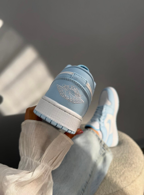 نایک ایر جردن وان ایس بلو Nike Air jordan 1 low ice blu