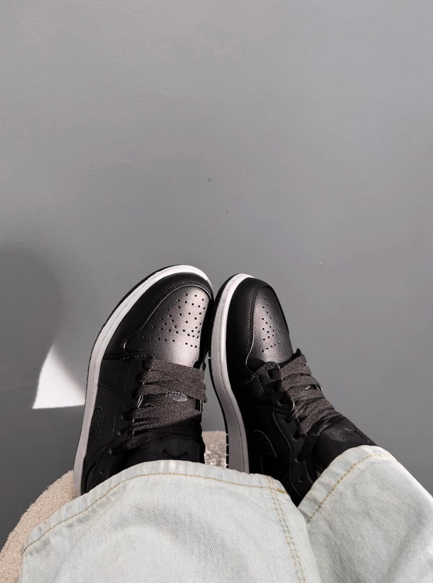 کتونی زنانه و مردانه جردن وان لو بلک الفنت Jordan 1 Low Black Elephant