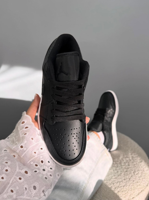 کتونی زنانه و مردانه جردن وان لو بلک الفنت Jordan 1 Low Black Elephant