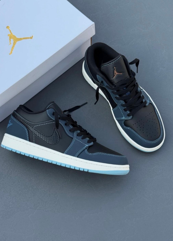 کتونی مردانه نایک ایر جردن وان لو دارک ابسیدین Nike Air Jordan 1 Low Dark Obsidianبارویه ی چرم