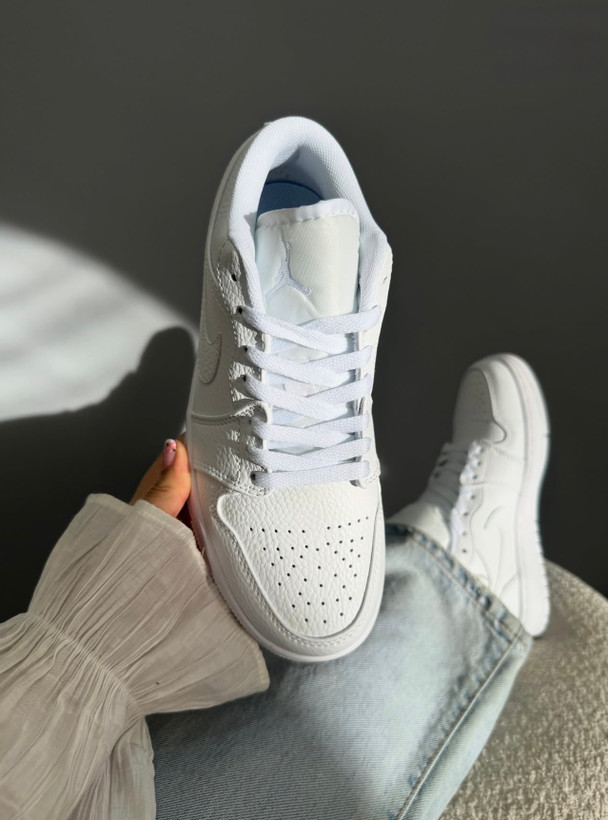 Nike Air Jordan 1 Low Triple White نایک جردن بدون ساق تمام سفید