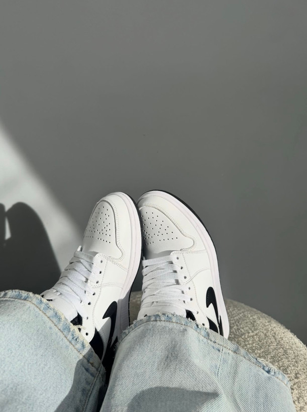 کتونی زنانه و مردانه نایکی مدل Air Jordan 1 Low سفید مشکی